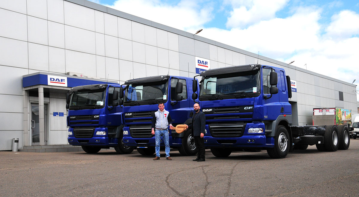 Отгрузка трех автомобилей DAF FAT CF 85.410